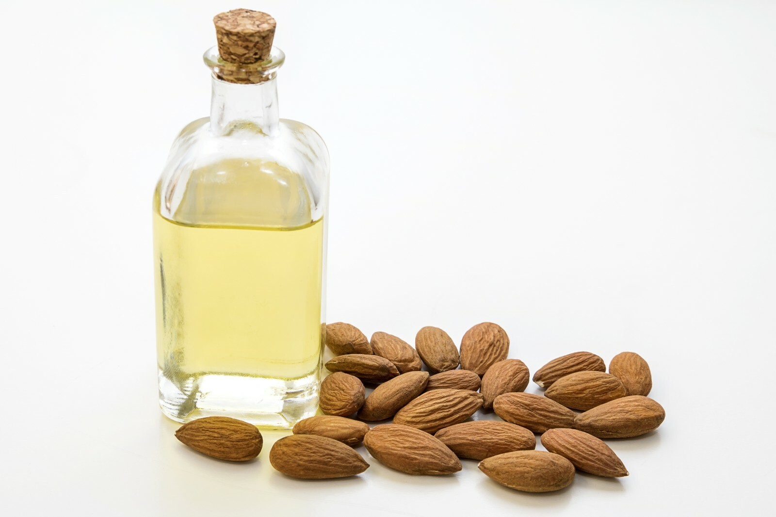 100% Pure Organic Cold Pressed Unrefined Sweet Almond Oil – 8oz – Italy Imported