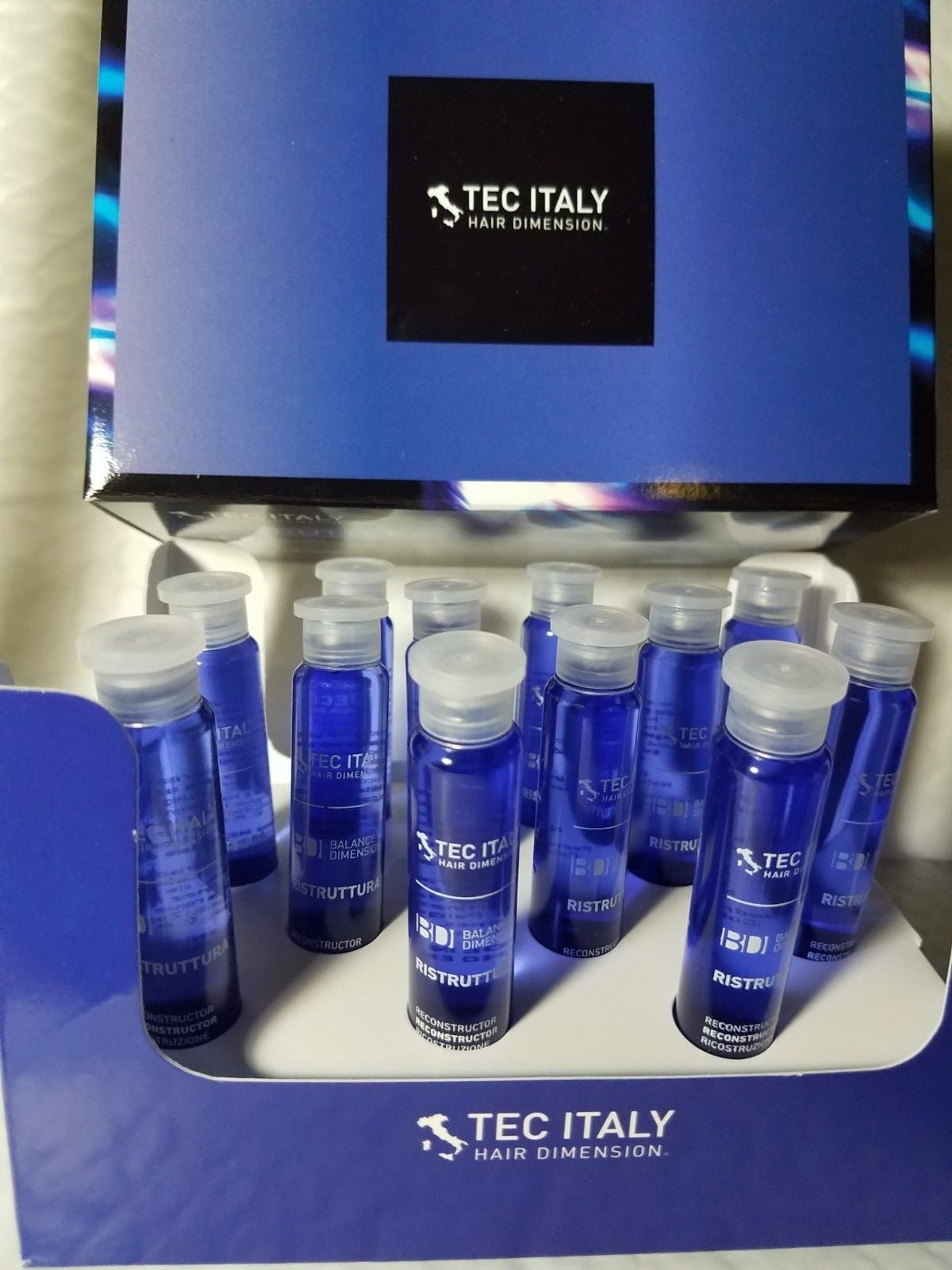 TEC ITALY RISTRUTTURA RECONSTRUCTOR TREATMENT WITH CATIONIC COMPLEX 12 AMPOL.