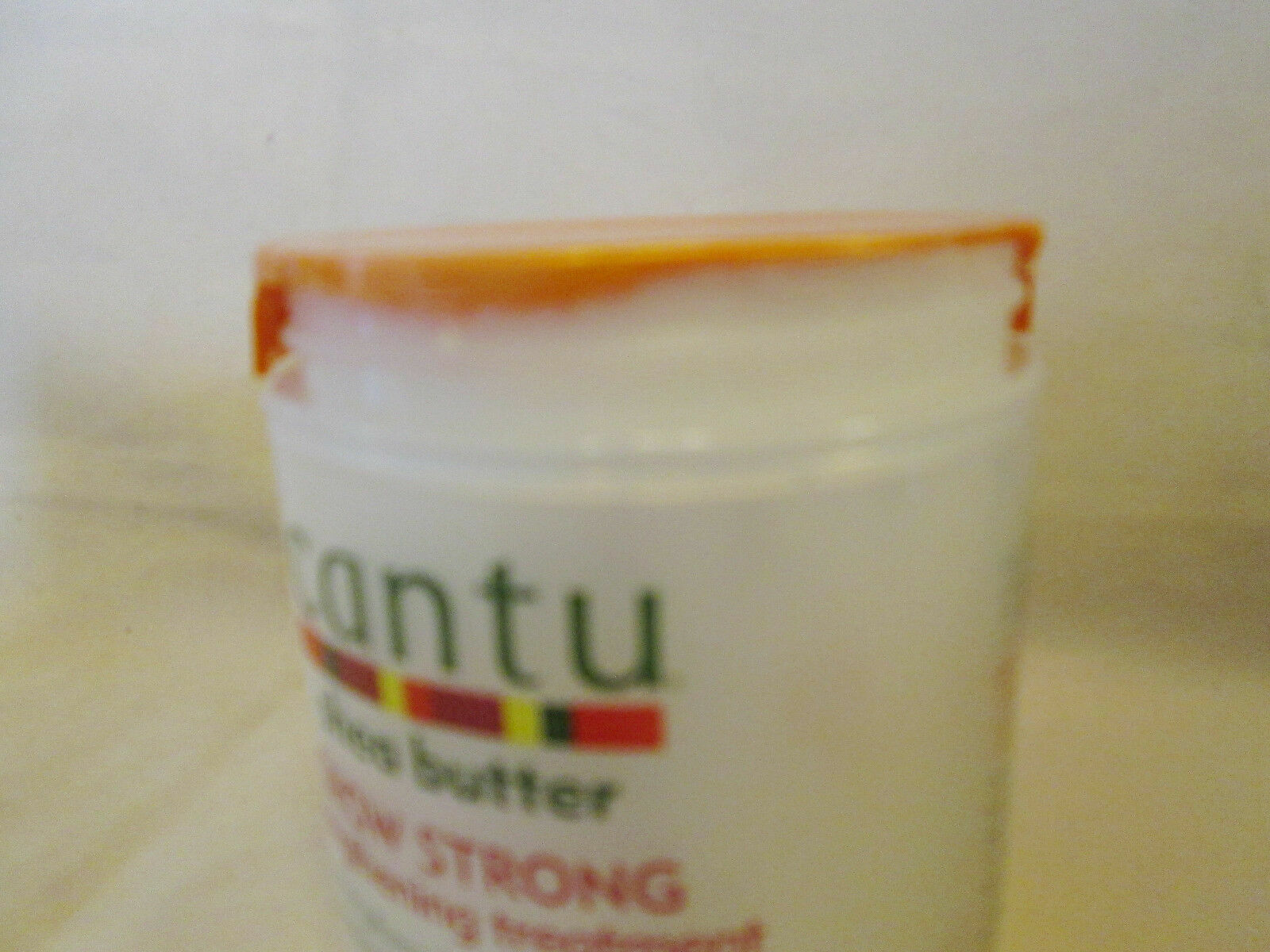 Cantu Shea Butter Grow Strong Strengthening Treatment 6 Ounce Broken Lid