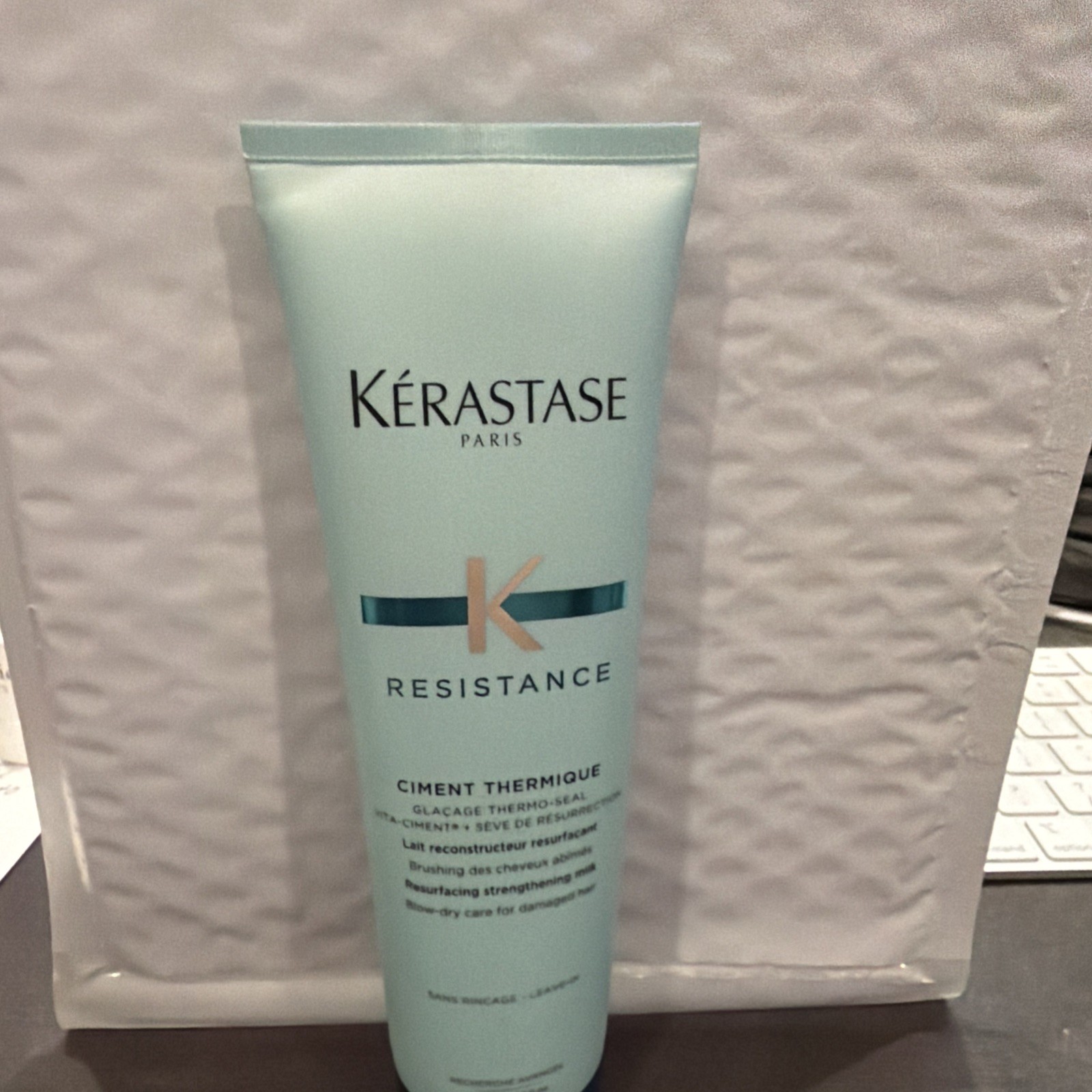 Kerastase Resistance Ciment Thermique Resurfacing Milk 150ml / 5.1oz