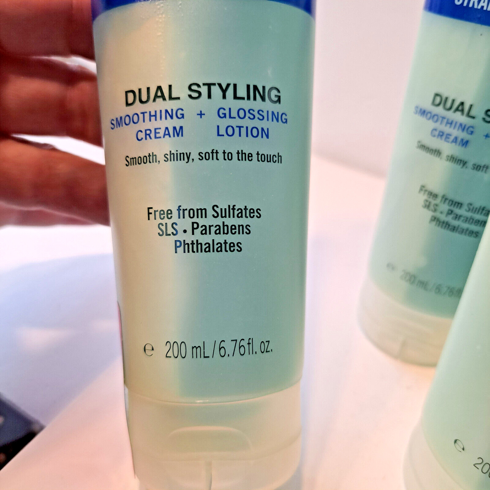 (6) Marc Anthony – Smoothing Cocktail Sleek & Straight Dual Styling 6.76 oz