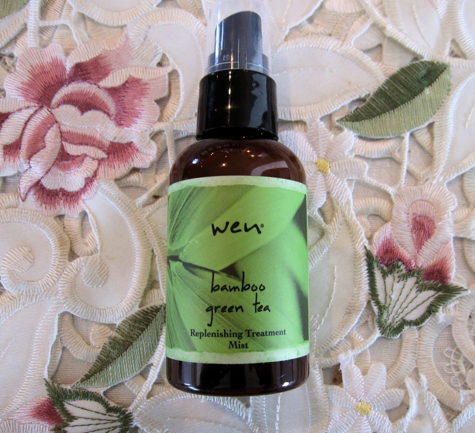 WEN by Chaz Dean REPLENISHING TREATMENT MIST BAMBOO GREEN TEA – 2 oz Travel Size