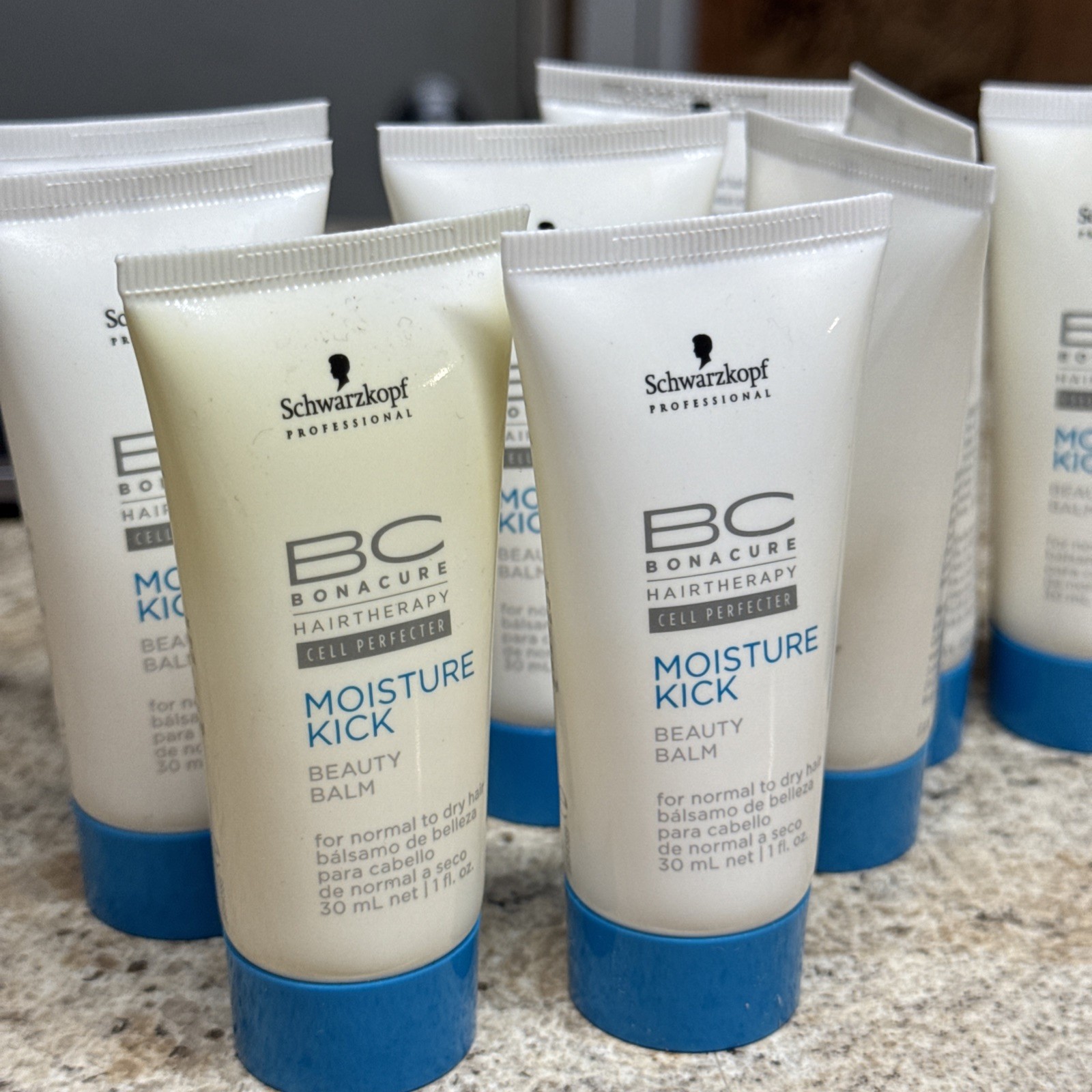 Lot of 100 Schwarzkopf BC Bonacure hairtharapy Moisture Kick Beauty Balm 1 oz Ea