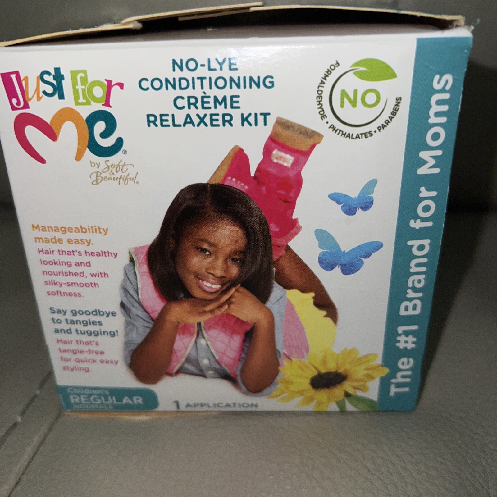 Just For Me No-Lye Conditioning Creme Relaxer Kit With 3 Free Bows.