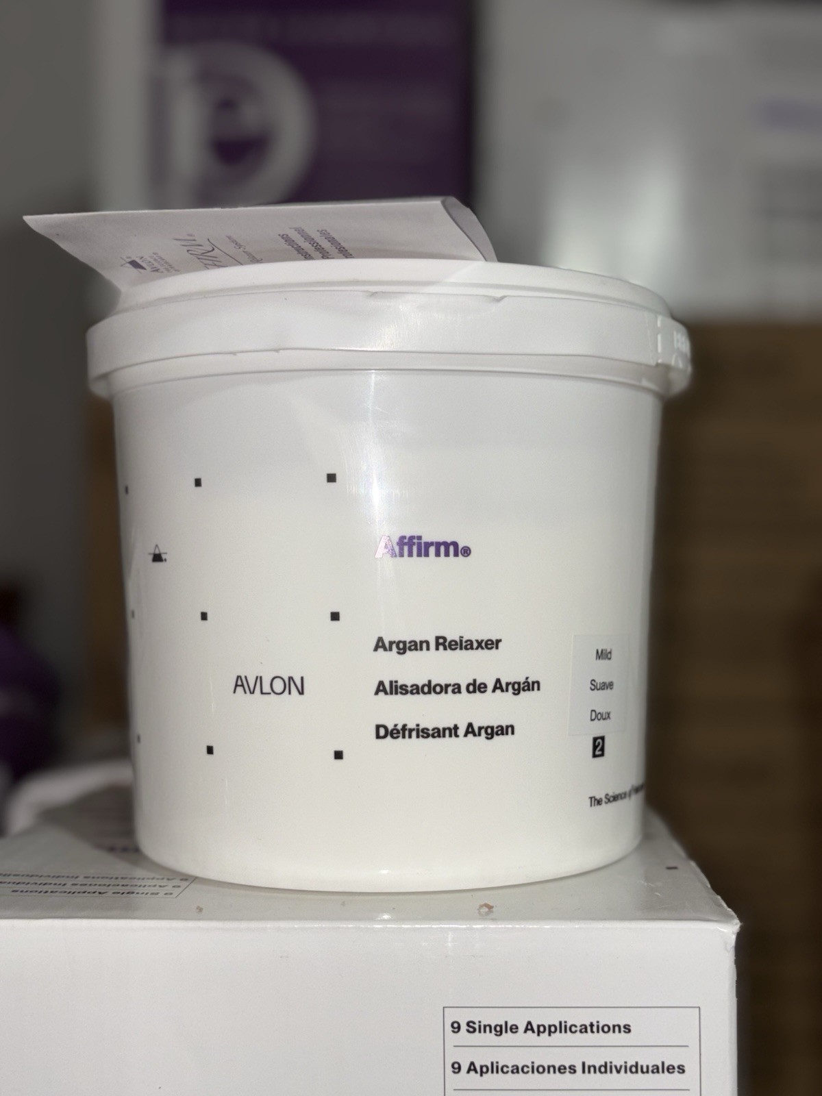 Avlon Affirm Creme Relaxer Normal 4 lbs (Dented Jugs)